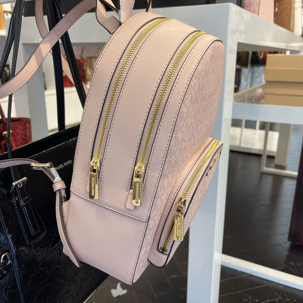 MICHAEL KORS Jaycee Medium Signature Logo Backpack
POWDER BLUSH
NWT - Picture 5 of 16